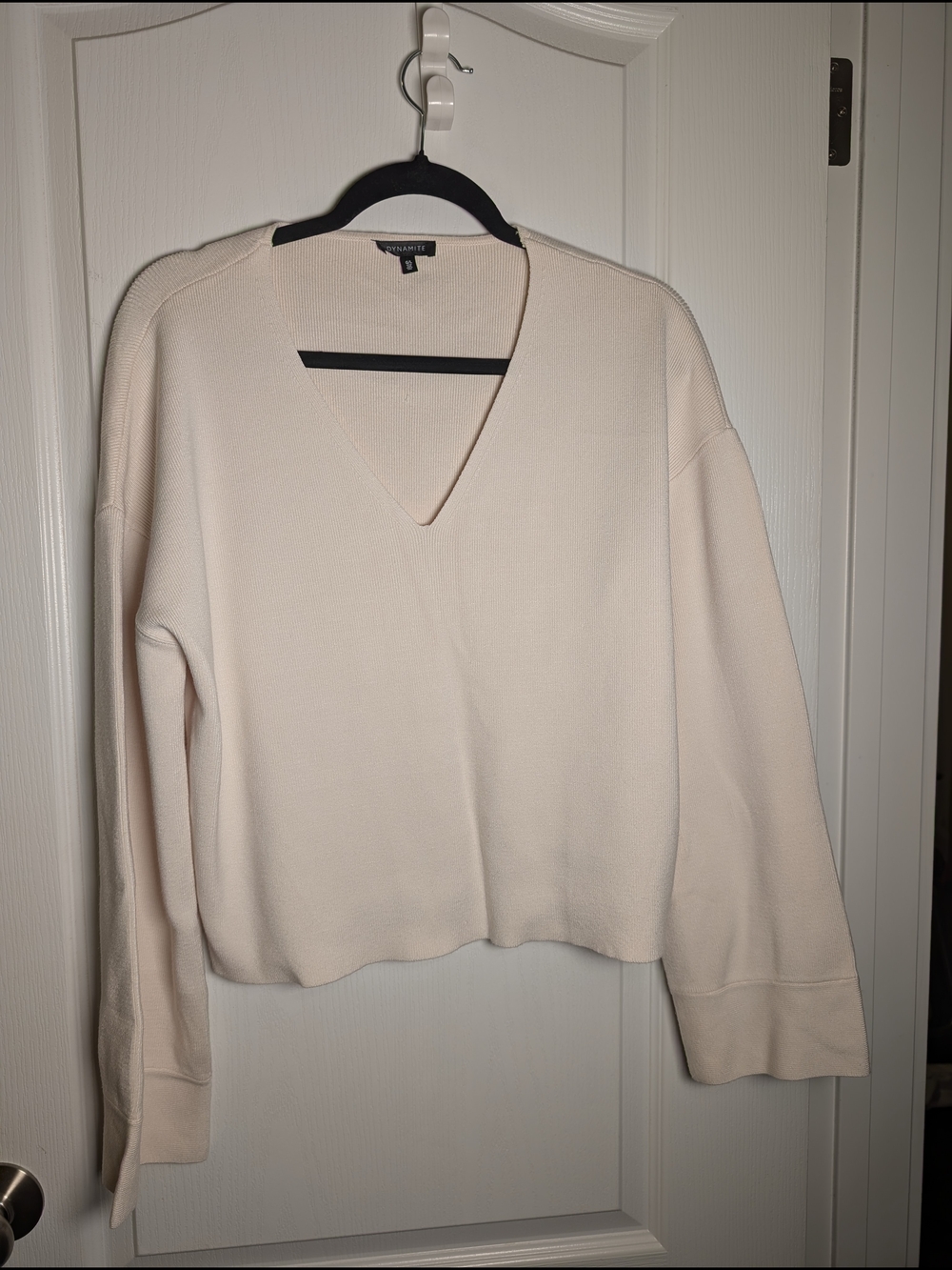 Dynamite V-Neck Knit Sweater in Cream/Beige